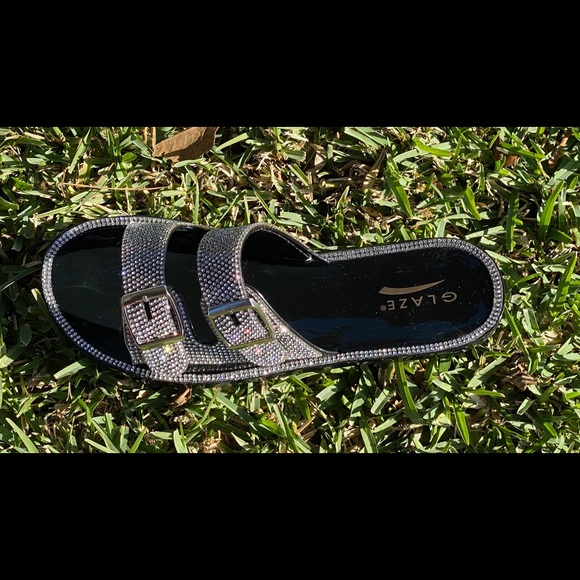 black slides - Picture 3 of 3